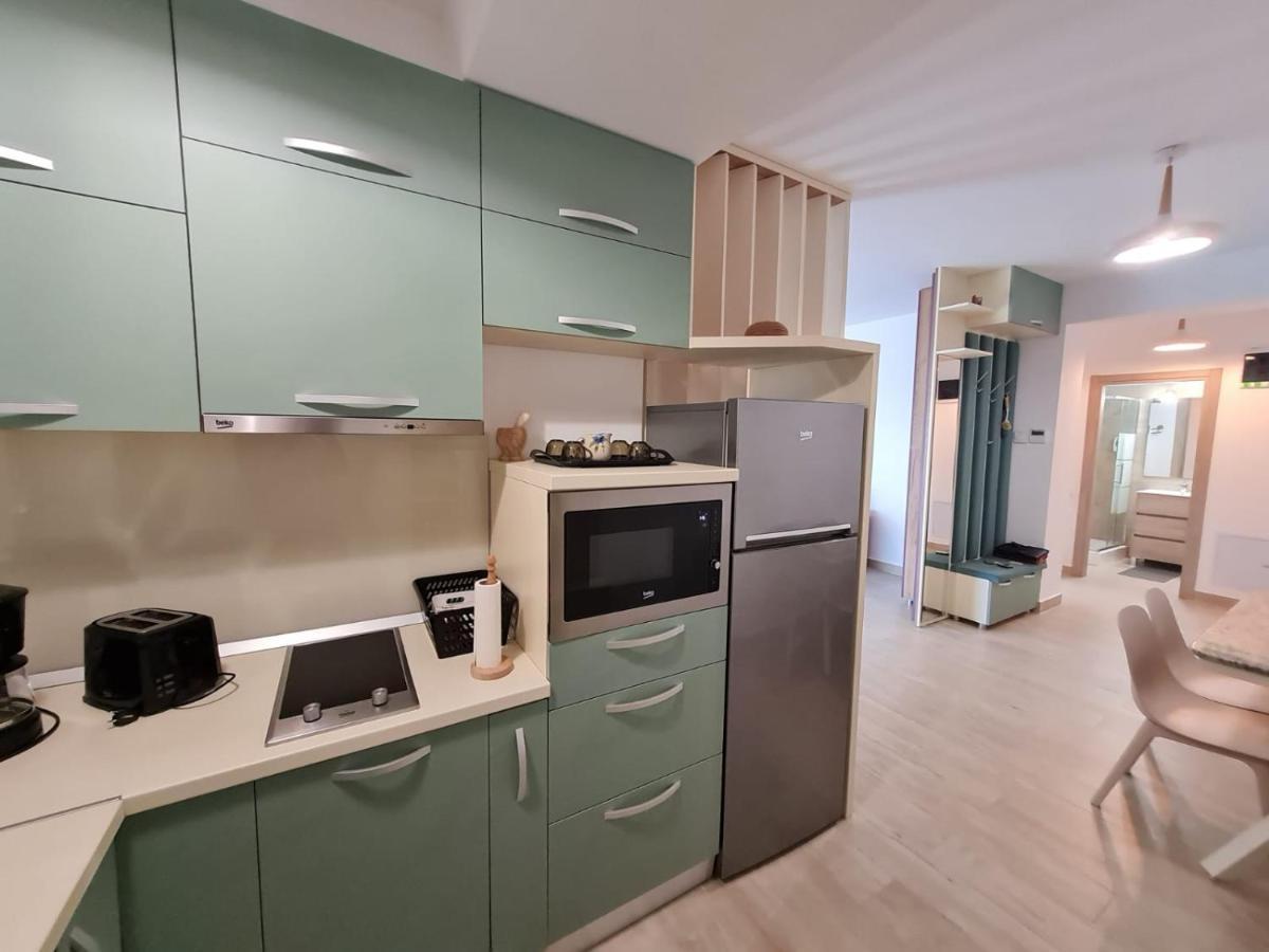 Matteo 2 Apartments Marina Surf Residence, Mamaia Nord - Navodari,1 Vedere Frontala,2 Cu Vedere Laterala La Mare Bagian luar foto