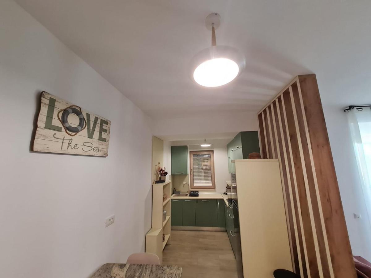 Matteo 2 Apartments Marina Surf Residence, Mamaia Nord - Navodari,1 Vedere Frontala,2 Cu Vedere Laterala La Mare Bagian luar foto