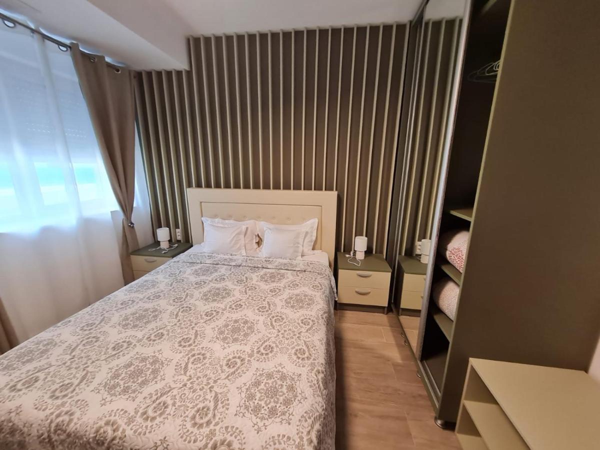 Matteo 2 Apartments Marina Surf Residence, Mamaia Nord - Navodari,1 Vedere Frontala,2 Cu Vedere Laterala La Mare Bagian luar foto