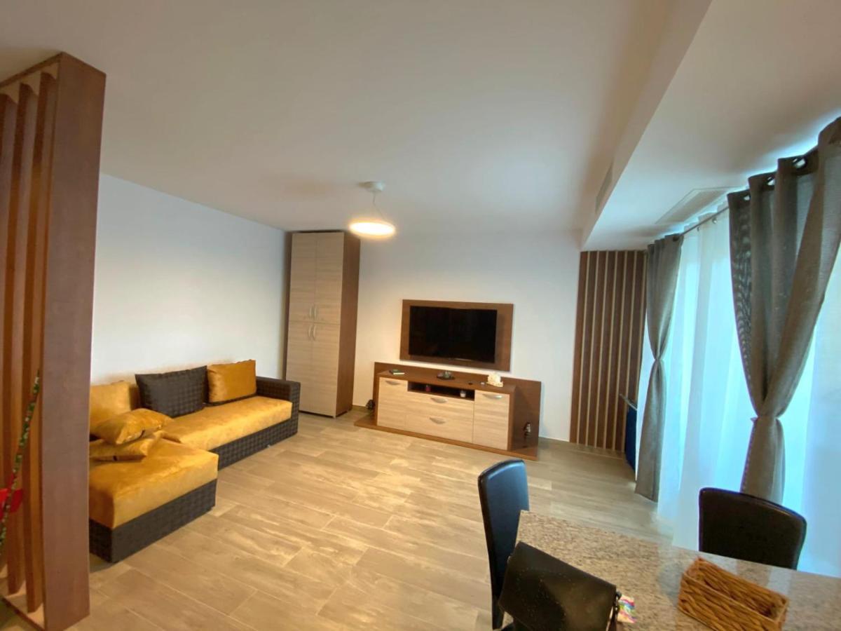 Matteo 2 Apartments Marina Surf Residence, Mamaia Nord - Navodari,1 Vedere Frontala,2 Cu Vedere Laterala La Mare Bagian luar foto
